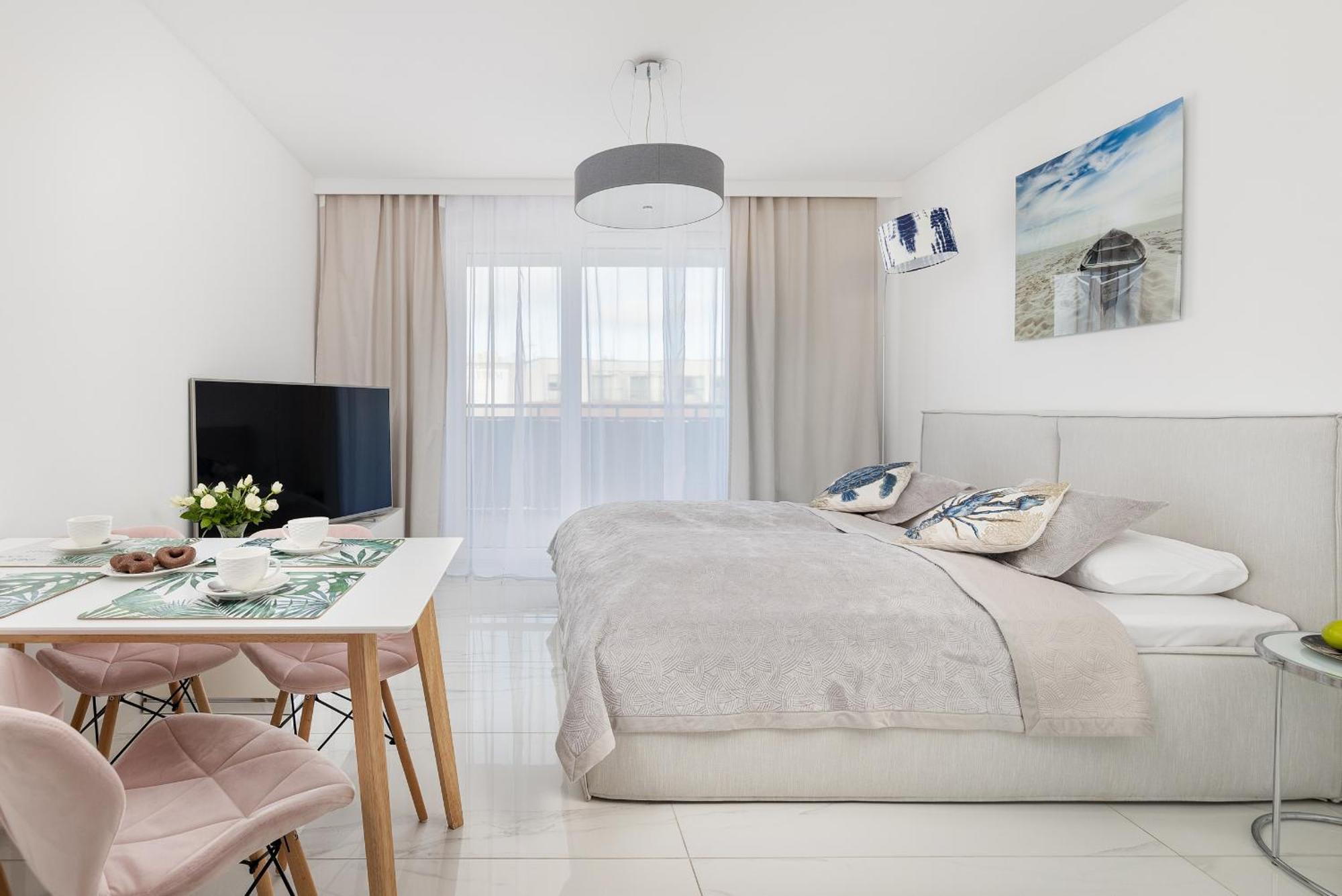 Bel Mare Sunrise Apartment With Balcony & Wellness Zone By Rent Like Home ミエンジズドロイェ エクステリア 写真